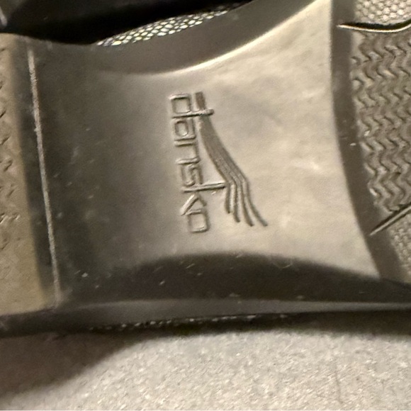 Dansko Women's Sandals Women’s Size 39 Slip On Shoes Buckle Leather Lining - Picture 9 of 10